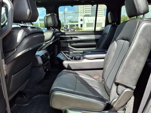 2023 Jeep Grand Wagoneer L Base