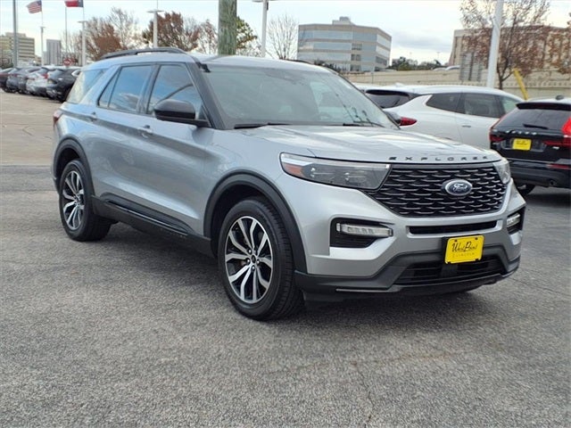 2022 Ford Explorer ST-Line
