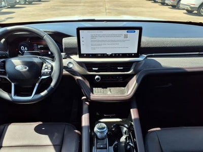 2025 Ford Explorer Platinum