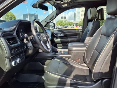 2021 GMC Yukon XL SLT