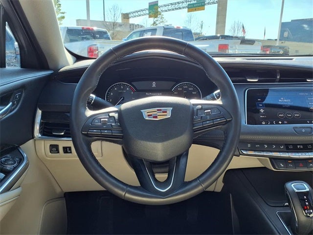 2019 Cadillac XT4 Premium Luxury