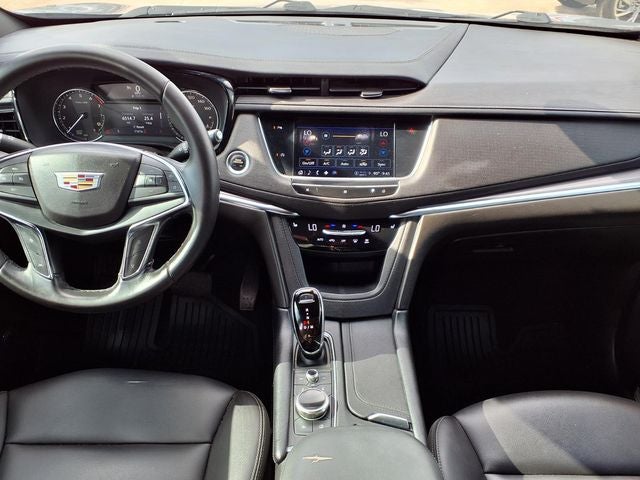 2021 Cadillac XT5 Luxury