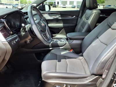 2022 Cadillac XT5 Premium Luxury