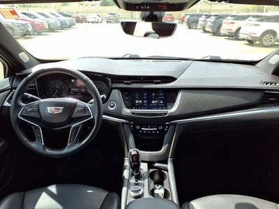 2022 Cadillac XT5 Premium Luxury