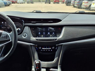2022 Cadillac XT5 Premium Luxury