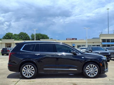 2023 Cadillac XT6 Premium Luxury