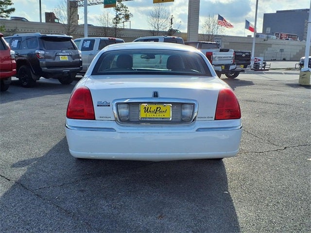2006 Lincoln Town Car Signature