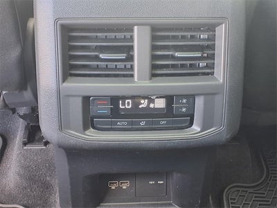 2021 Volkswagen Atlas 3.6L V6 SE w/Technology R-Line