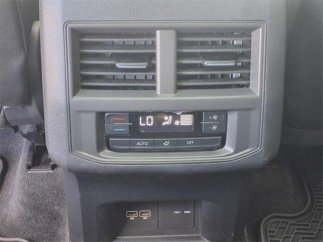 2021 Volkswagen Atlas 3.6L V6 SE w/Technology R-Line