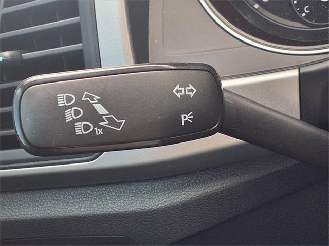 2021 Volkswagen Atlas 3.6L V6 SE w/Technology R-Line