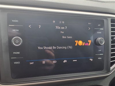 2021 Volkswagen Atlas 3.6L V6 SE w/Technology R-Line