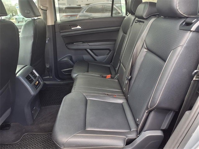 2021 Volkswagen Atlas 3.6L V6 SE w/Technology R-Line