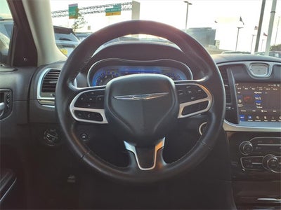 2022 Chrysler 300 Touring