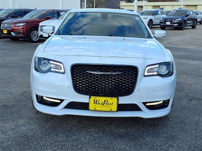 2022 Chrysler 300 Touring