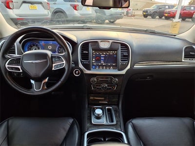 2022 Chrysler 300 Touring