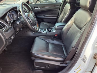 2022 Chrysler 300 Touring