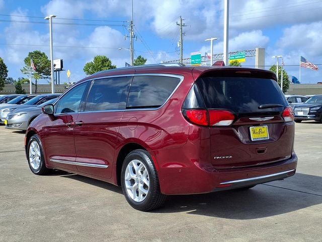 2017 Chrysler Pacifica Touring L Plus