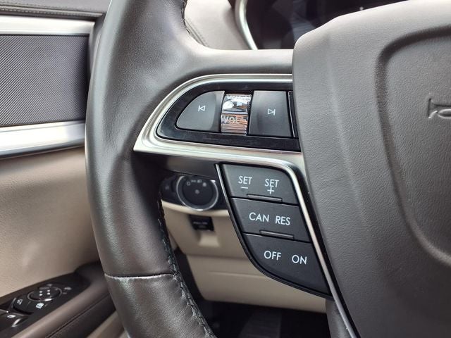 2020 Lincoln Nautilus Standard