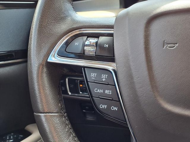 2022 Lincoln Nautilus Standard