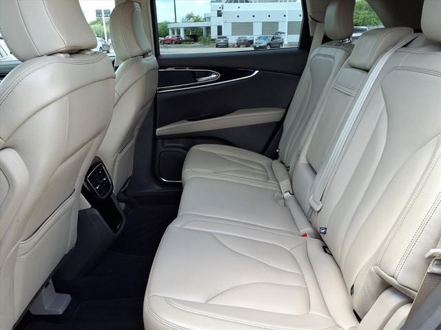 2022 Lincoln Nautilus Standard