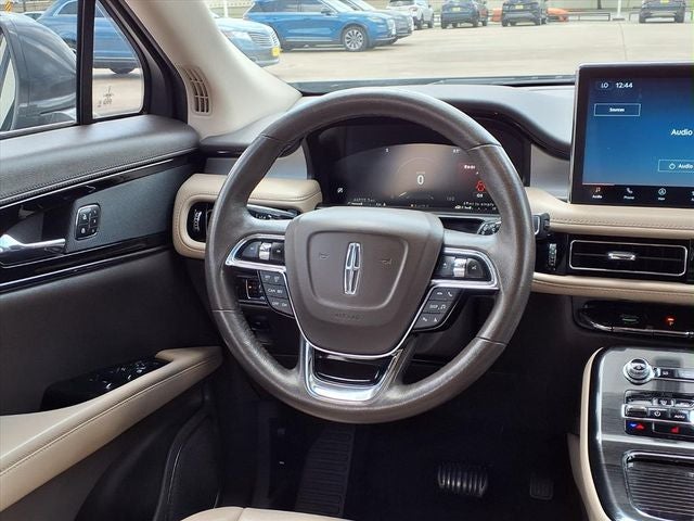 2022 Lincoln Nautilus Standard