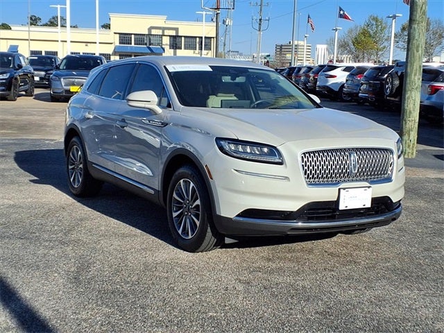 2022 Lincoln Nautilus Standard