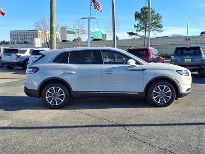 2022 Lincoln Nautilus Standard