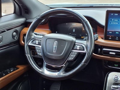 2022 Lincoln Nautilus Reserve
