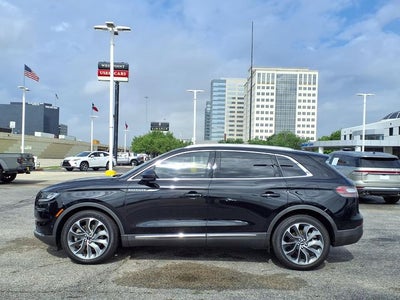 2022 Lincoln Nautilus Reserve