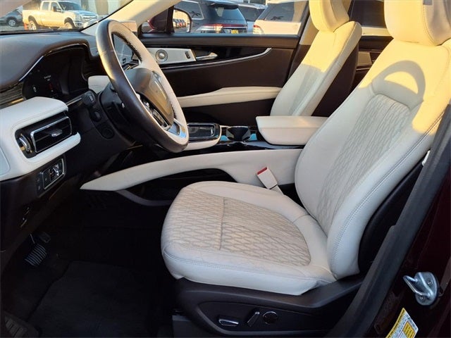 2022 Lincoln Nautilus Black Label