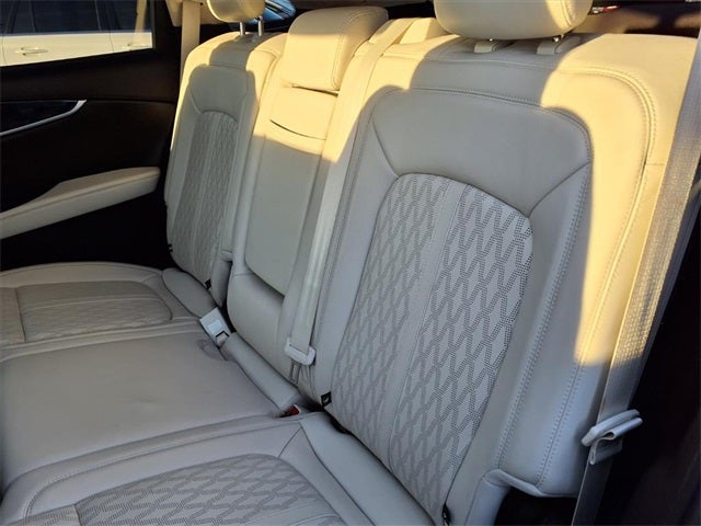 2022 Lincoln Nautilus Black Label