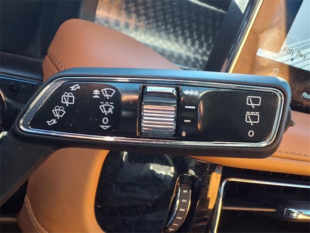 2022 Lincoln Nautilus Black Label