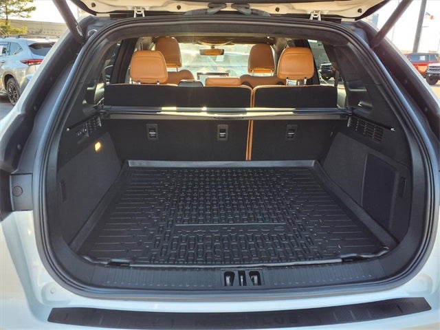 2022 Lincoln Nautilus Black Label