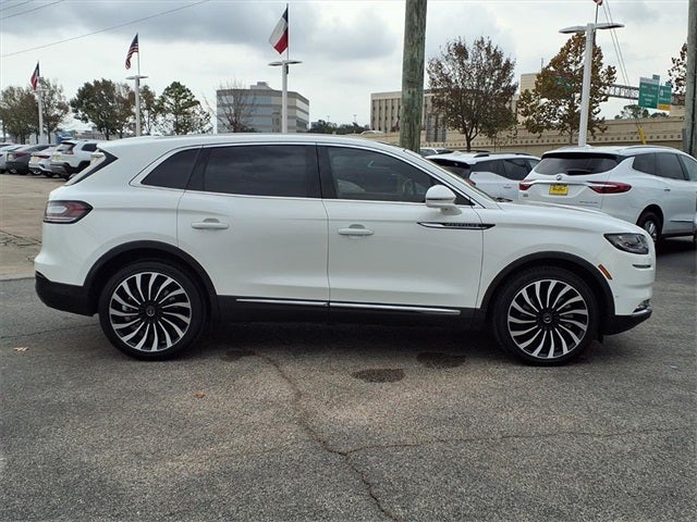2022 Lincoln Nautilus Black Label