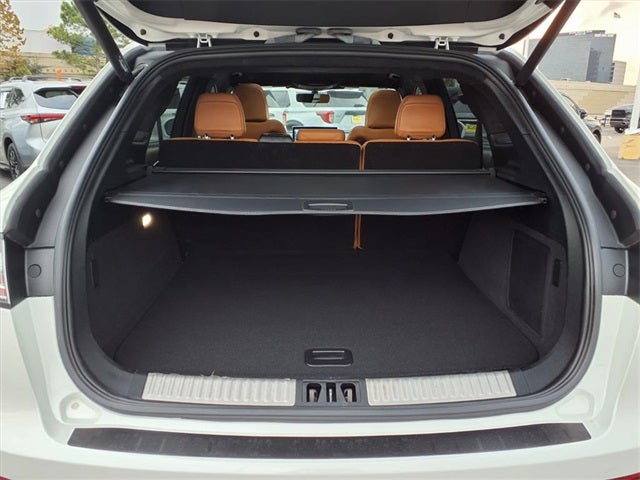 2022 Lincoln Nautilus Black Label