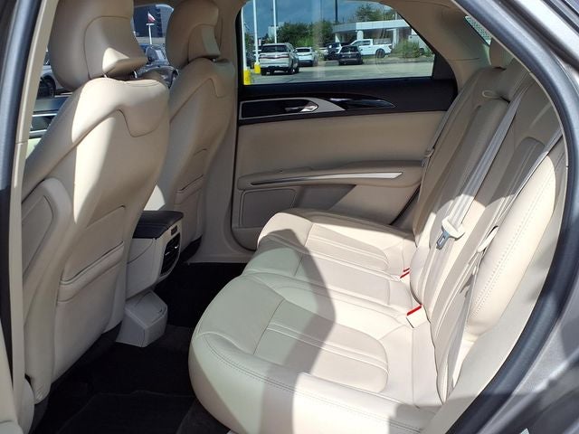 2016 Lincoln MKZ Base
