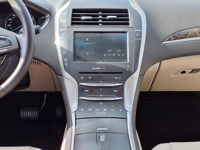 2016 Lincoln MKZ Base