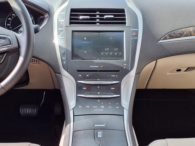 2016 Lincoln MKZ Base