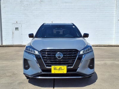 2021 Nissan Kicks SR