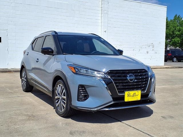 2021 Nissan Kicks SR