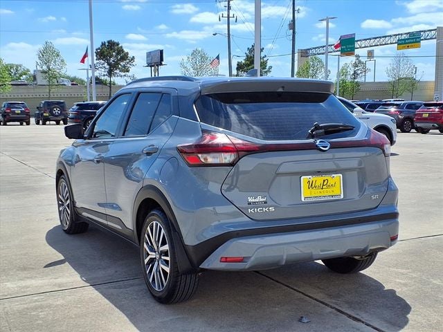 2021 Nissan Kicks SR