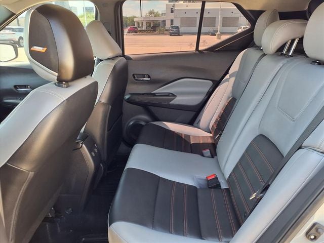 2021 Nissan Kicks SR