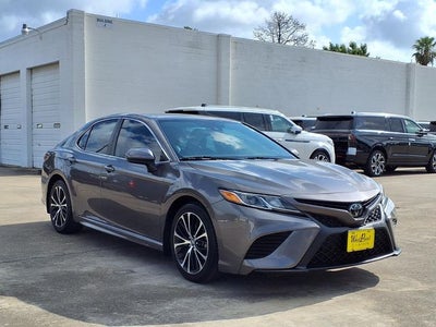 2018 Toyota Camry SE