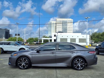 2018 Toyota Camry SE