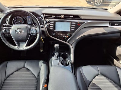 2018 Toyota Camry SE
