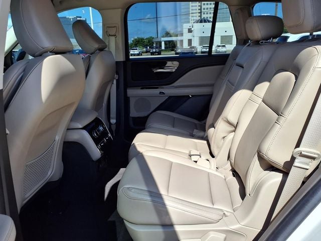 2023 Lincoln Aviator Standard