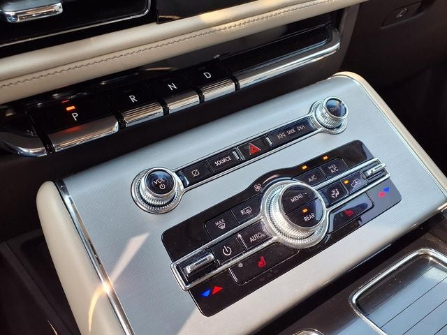 2023 Lincoln Aviator Standard