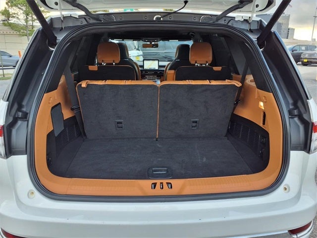 2022 Lincoln Aviator Black Label