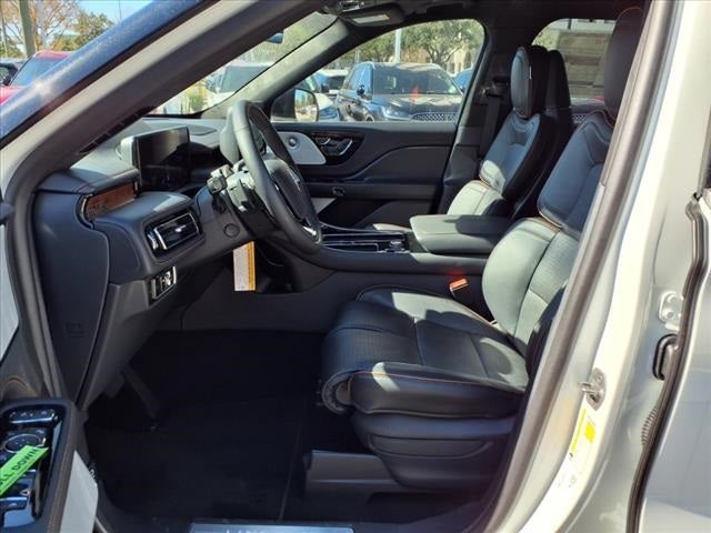 2025 Lincoln Aviator Black Label