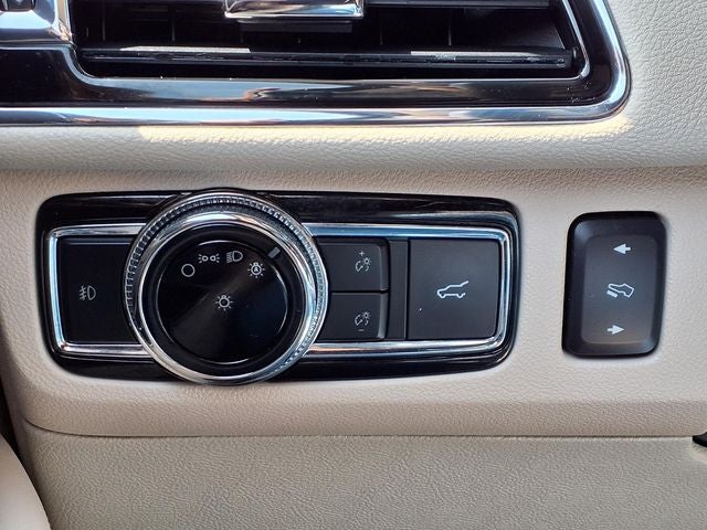 2019 Lincoln Navigator Select